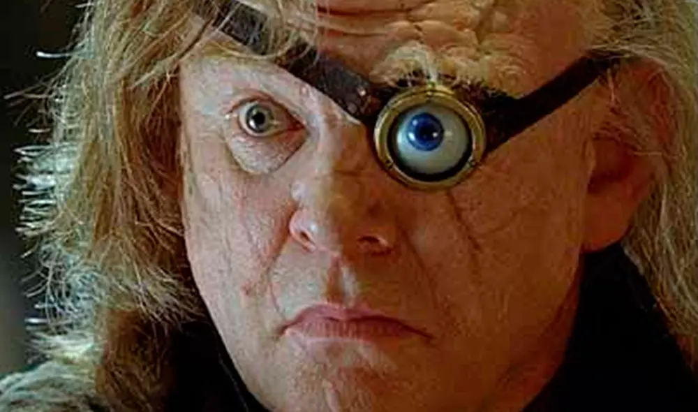 Los hilarantes memes no se hicieron esperar tras la impactante foto del ojo de Rey Mysterio tras su pelea con Seth Rollins. (FOTO: Composición La República).