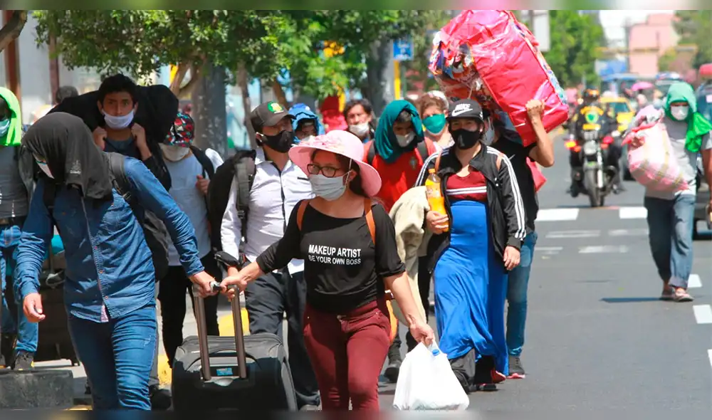 Piuranos inician caminata de retorno de 10 días.