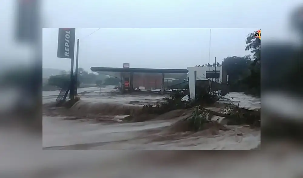 Emergencia en Moquegua: seis personas quedaron atrapadas en grifo tras desborde de río [VIDEOS]