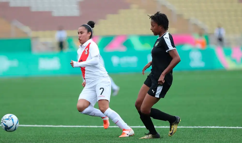 Sandy Dorador es la actual delantera de Alianza Lima. Foto: Prensa Selección nacional Sandy Dorador es la actual delantera de Alianza Lima. Foto: Prensa Selección nacional