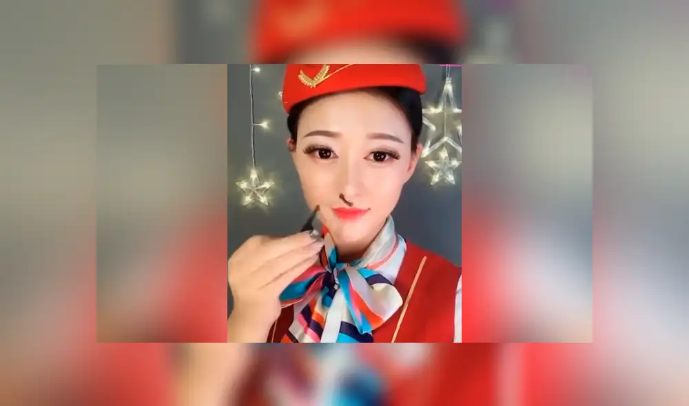 YouTube viral: bella aeromosa asiática revela su radical cambio al quitarse el maquillaje [VIDEO]