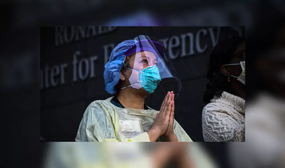 El teólogo argentino Ariel Alvarez Valdés sugiere respuestas a las interrogantes sobre Dios y la pandemia. | Foto: Getty Images.