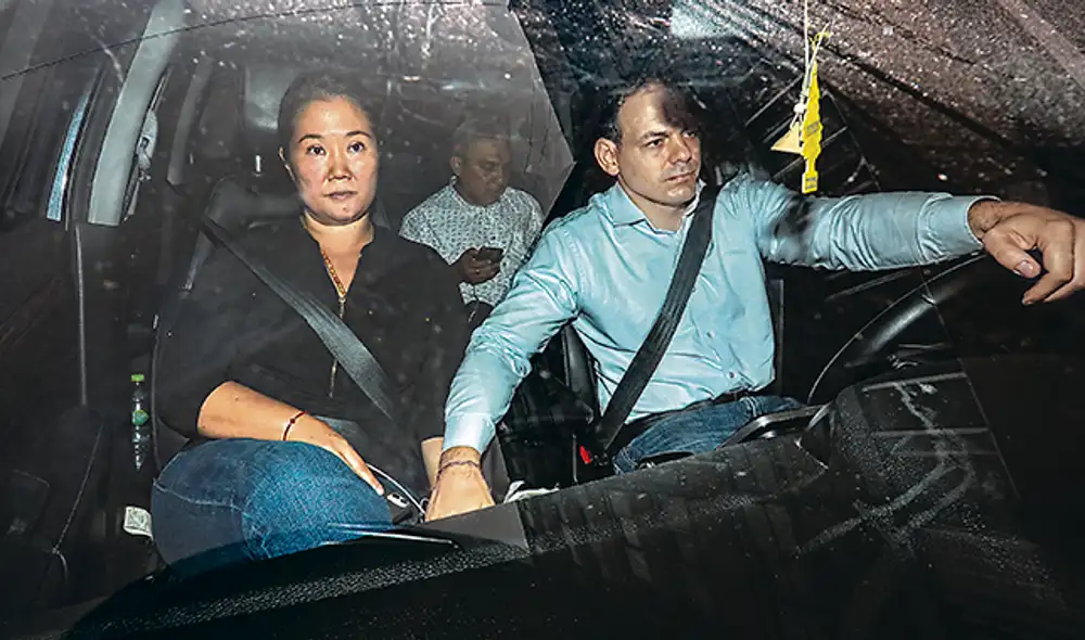 Juez declara fundados 15 meses de prisión para Keiko Fujimori Juez declara fundados 15 meses de prisión para Keiko Fujimori