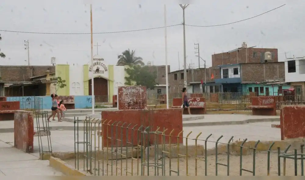 Parque convertido en guarida de gente de mal vivir en Sullana