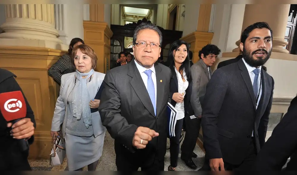 Congreso define hoy plazo de investigación contra el Fiscal de la Nación