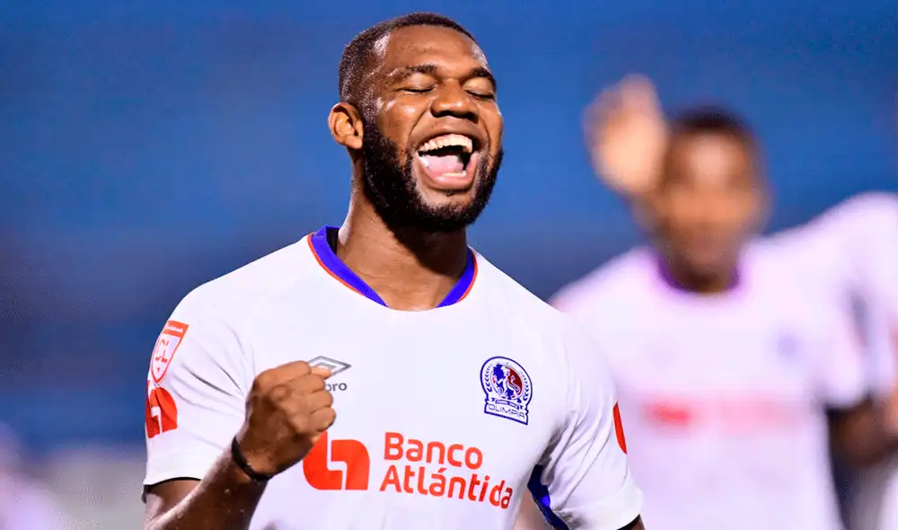 FC Olimpia venció 2-0 al Deportivo Saprissa por la semifinal de ida de la Concachampions 2019. | Foto: EFE