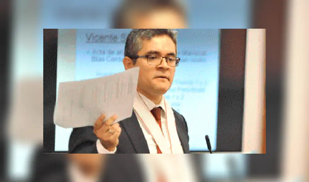 Vía Facebook: fiscal José Domingo Pérez es 'piropeado' en plena vía pública y divide las redes [VIDEO]