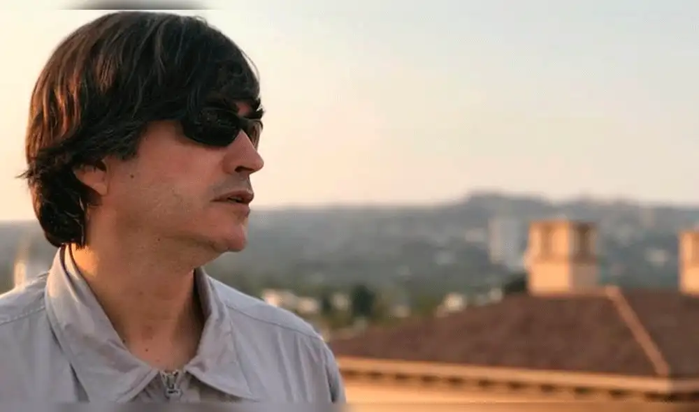 Jaime Bayly revela que su primera experiencia sexual fue con integrante de su familia