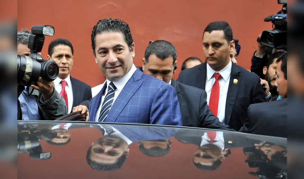 Lombardi pide suspender a Heresi de bancada PPK por audio con Hinostroza Lombardi pide suspender a Heresi de bancada PPK por audio con Hinostroza