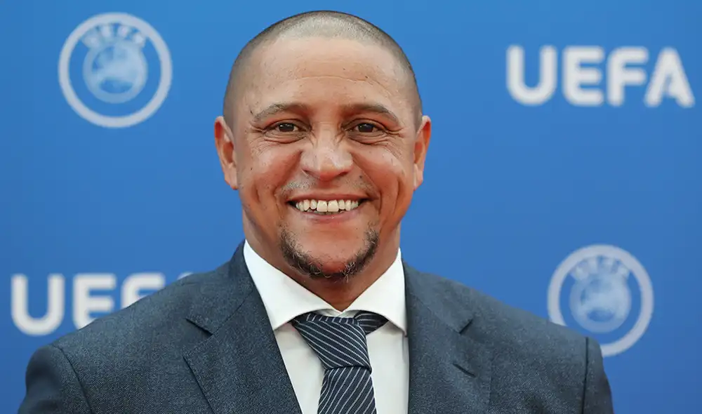 Roberto Carlos señaló que Juan Manuel Vargas podía ser su sucesor y que pudo jugar en el Real Madrid. | Foto: AFP