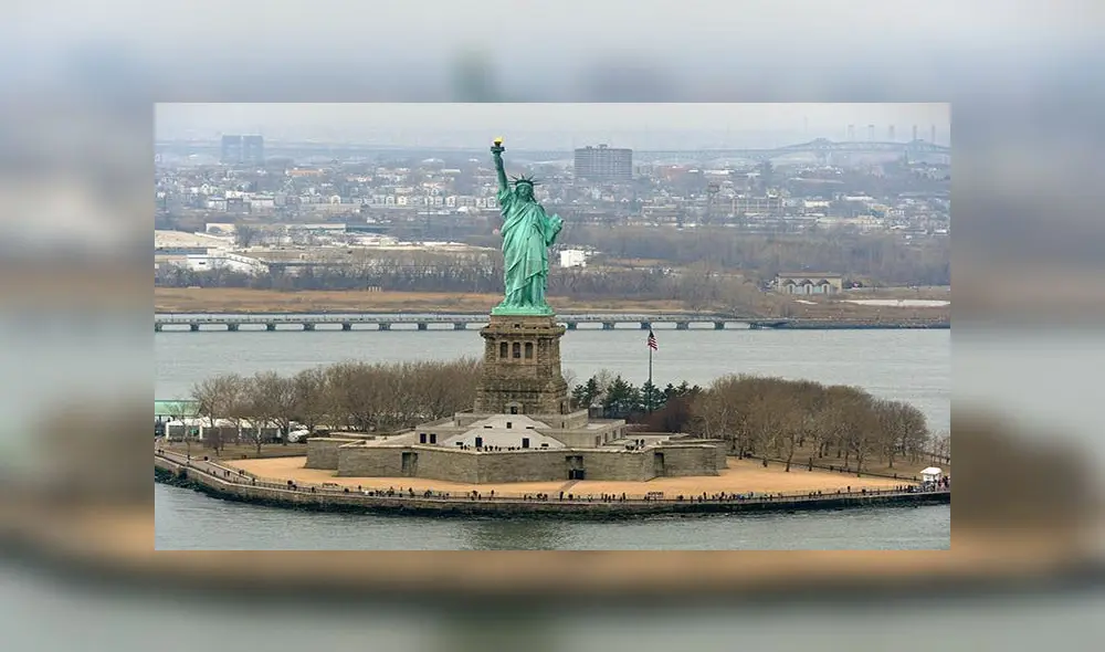 EE.UU.: reportan fuego en la estatua de la Libertad tras explosión [VIDEO]