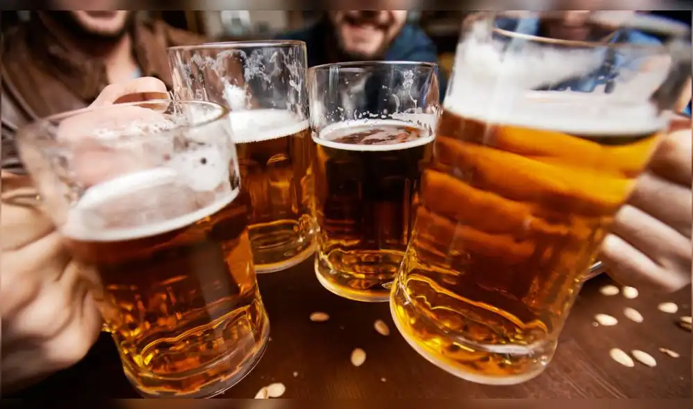 La ciencia asegura que beber cerveza después del trabajo es bueno para la salud