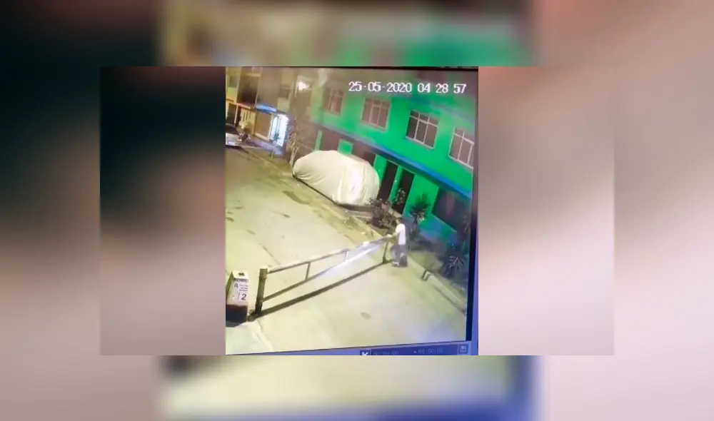 Desliza las fotografías para ver el peculiar fail que protagonizó un joven en plena vía pública. Foto: TikTok Desliza las fotografías para ver el peculiar fail que protagonizó un joven en plena vía pública. Foto: TikTok