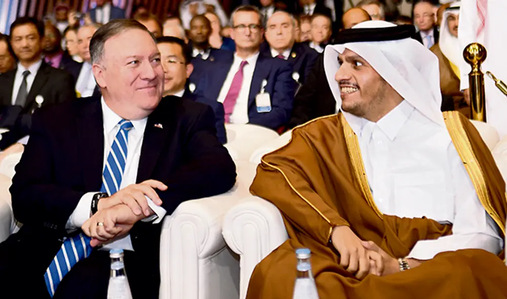 Diplomacia. Secretario de Estado, Mike Pompeo, y el canciller de Omán, Yusuf bin Alawi. Foto: EFE Diplomacia. Secretario de Estado, Mike Pompeo, y el canciller de Omán, Yusuf bin Alawi. Foto: EFE