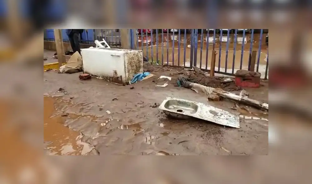 Familias perdieron electrodomésticos y otros objetos por inundación. Familias perdieron electrodomésticos y otros objetos por inundación.