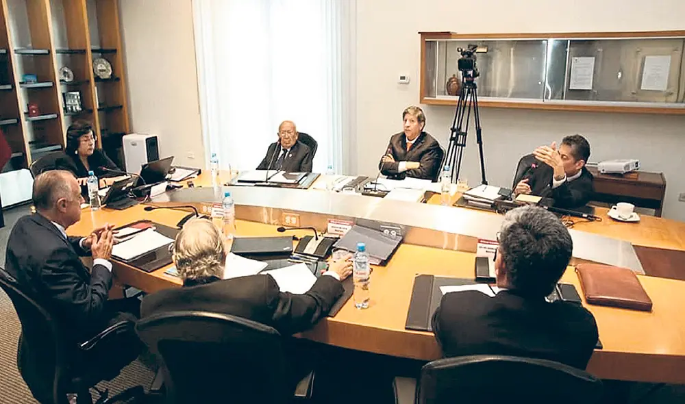 Sentencia. El TC deberán emitir una sentencia como pide la comunidad internacional. Foto: difusión Sentencia. El TC deberán emitir una sentencia como pide la comunidad internacional. Foto: difusión