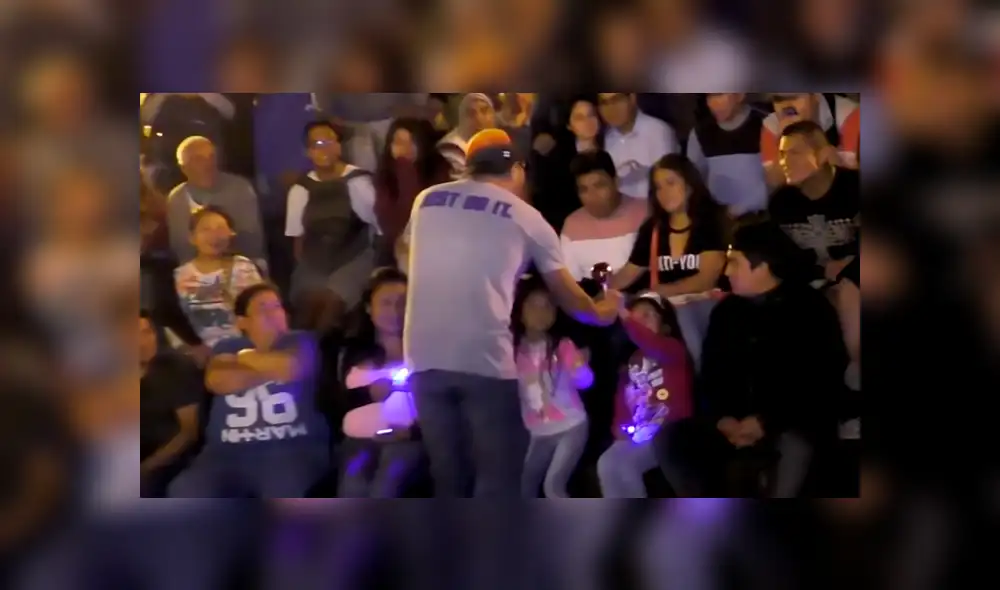 Facebook viral: cómico ambulante realizó noble acción con niños y fue felicitado por peruanos [VIDEO]