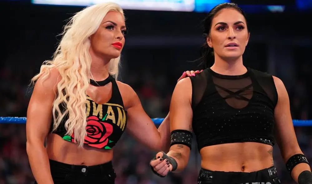 Las luchadoras de WWE lanza rutina en Tik Tok. Foto: WWE