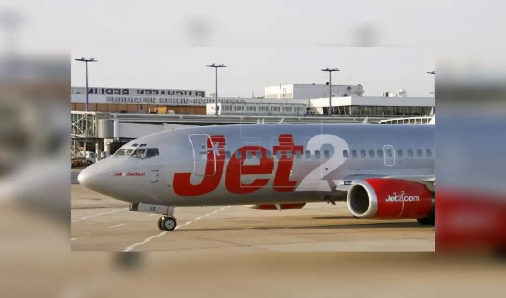 Afortunadamente, el pasajero supo maniobrar el avión y logró aterrizar a salvo a todos. Foto: AFP Afortunadamente, el pasajero supo maniobrar el avión y logró aterrizar a salvo a todos. Foto: AFP