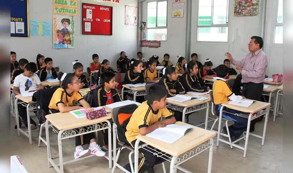 estudiantes. La postura del Minedu es clara: ningún escolar puede dejar de estudiar por adeudar pensiones. estudiantes. La postura del Minedu es clara: ningún escolar puede dejar de estudiar por adeudar pensiones.