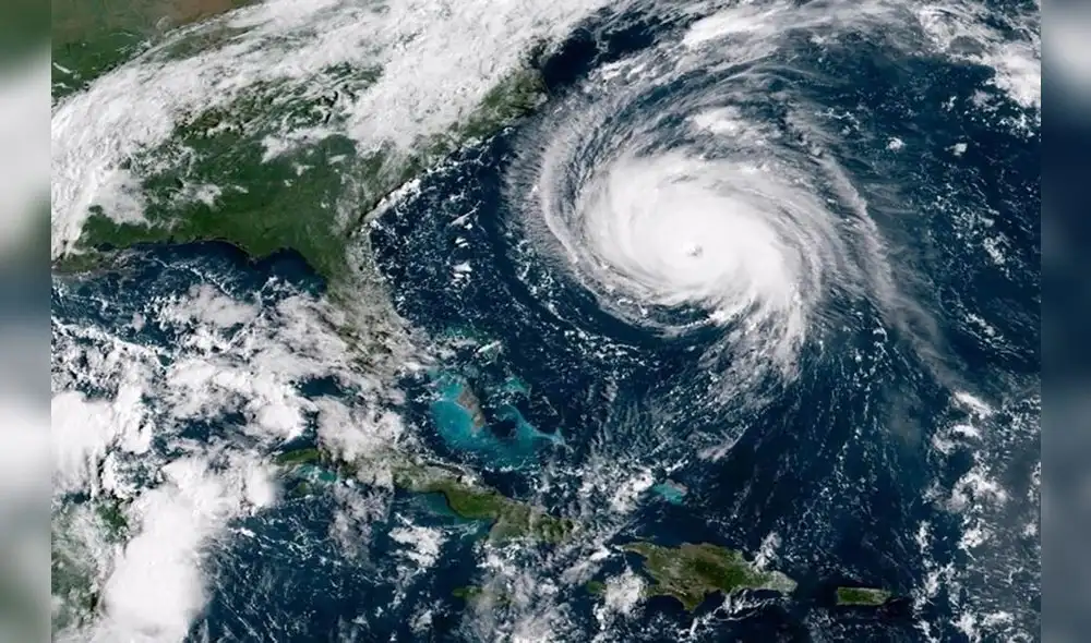 Máxima alerta en Estados Unidos: así se ve el huracán Florence desde el espacio [FOTOS Y VIDEO]