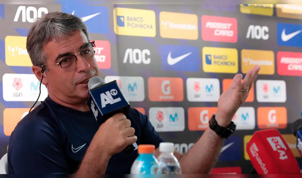 Pablo Bengoechea habló sobre Carlos Ascues y Jean Deza. Pablo Bengoechea habló sobre Carlos Ascues y Jean Deza.