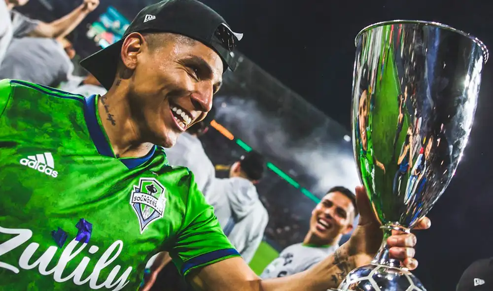 Raúl Ruidíaz confesó que todavía piensa en marcharse a Europa para continuar con su carrera deportiva. Raúl Ruidíaz confesó que todavía piensa en marcharse a Europa para continuar con su carrera deportiva.