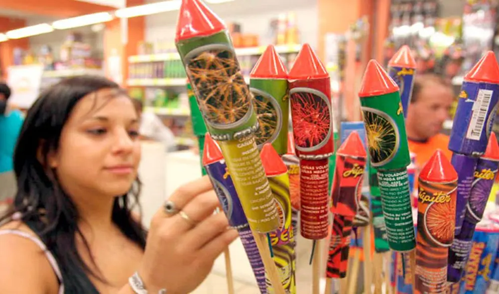 Sonidos de juegos pirotécnicos son dañinos para niños con autismo. Foto: La República. Sonidos de juegos pirotécnicos son dañinos para niños con autismo. Foto: La República.