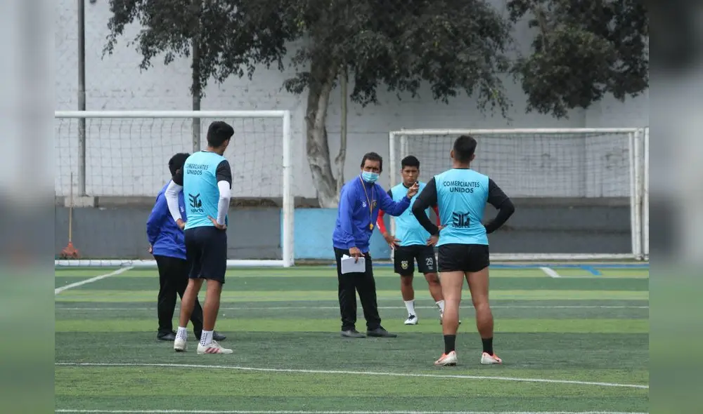 Carlos Díaz, entrenador de Comerciantes. Foto: Comerciantes Unidos Carlos Díaz, entrenador de Comerciantes. Foto: Comerciantes Unidos