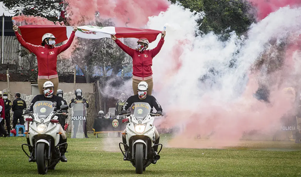fiestas patrias policia