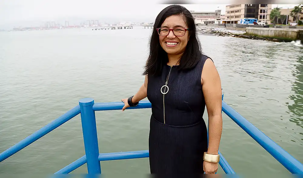 Sara Purca, la vigilante del mar