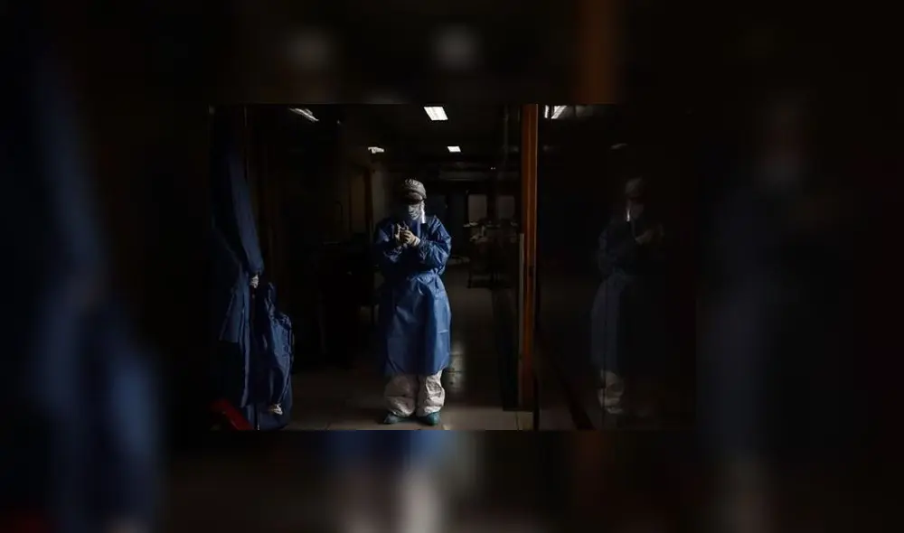 Piden ayuda para que atiendan en Lima a médico con COVID-19. Créditos: Aldair Mejía / La República. Piden ayuda para que atiendan en Lima a médico con COVID-19. Créditos: Aldair Mejía / La República.