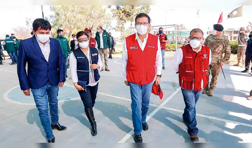 Trabajo. Brigadas recogen los cuerpos de personas que fallecen a consecuencia del coronavirus en Arequipa. Trabajo. Brigadas recogen los cuerpos de personas que fallecen a consecuencia del coronavirus en Arequipa.