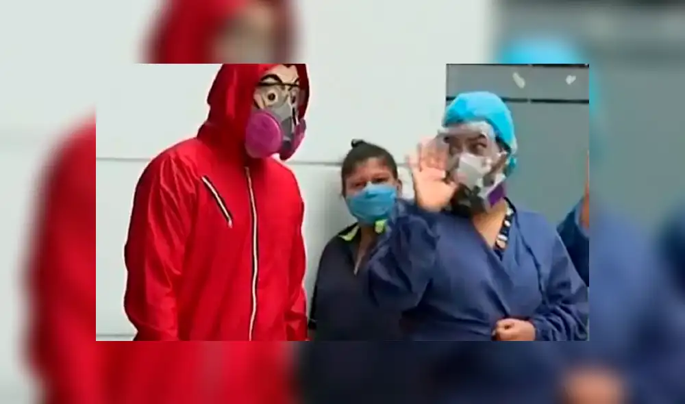 Usando  disfraces, médicos de una clínica, retomaron sus funciones tras su renuncia masiva al ser víctimas de violencia. (Foto: Caracol)