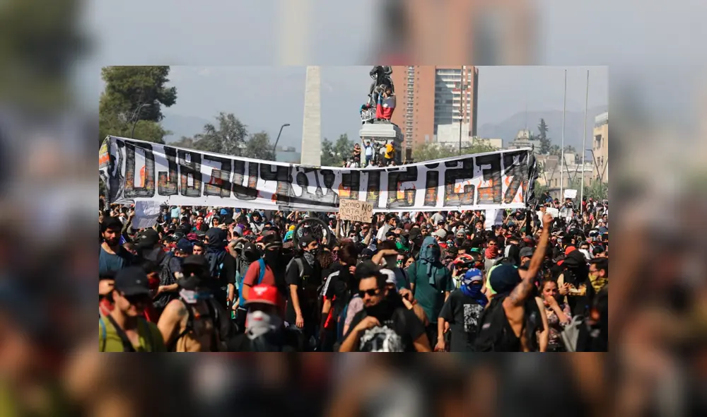 Las fotos que muestran la violencia y caos que impera en Chile. Fotos: Jorge Cerdán. Las fotos que muestran la violencia y caos que impera en Chile. Fotos: Jorge Cerdán.