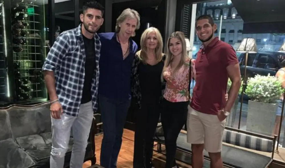 Gareca, Zambrano y Abram durante una reunión en Argentina. El técnico suele viajar constantemente para charlar con los jugadores. Gareca, Zambrano y Abram durante una reunión en Argentina. El técnico suele viajar constantemente para charlar con los jugadores.