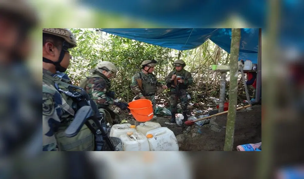 Insumos encontrados para la elaboración de droga en la zona del VRAEM. Foto: Insumos encontrados para la elaboración de droga en la zona del VRAEM. Foto: