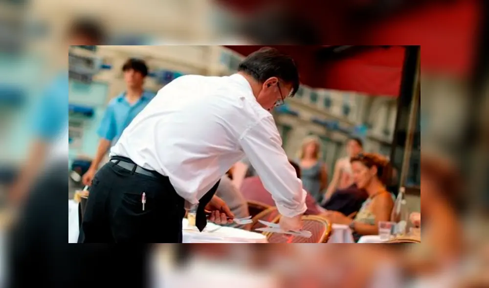 El cliente tuvo noble gesto ante la medida de cierre temporal de restaurantes por el COVID-19. Foto: La 100 El cliente tuvo noble gesto ante la medida de cierre temporal de restaurantes por el COVID-19. Foto: La 100