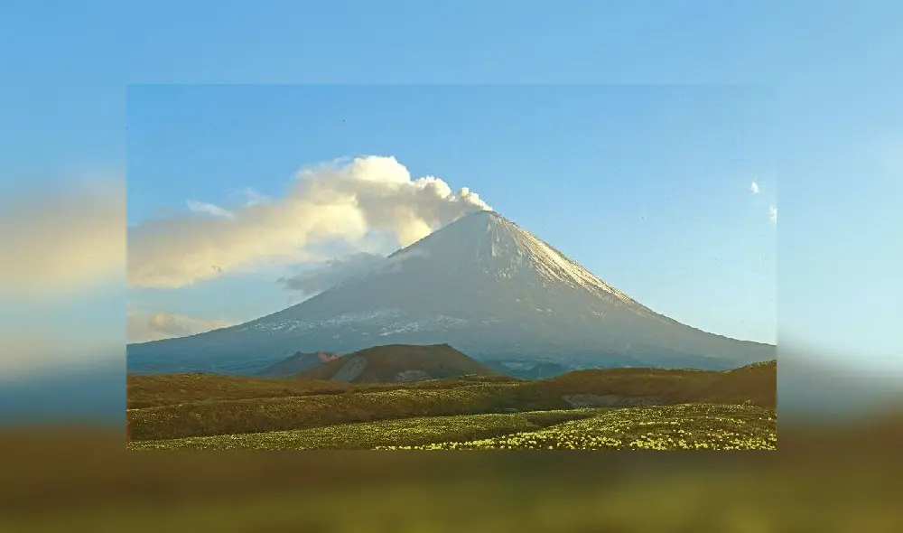 El volcán está ubicado en la península volcánica de Kamchatka, Rusia. Foto: Difusión.