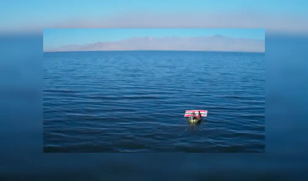 En redes sociales causó sensación la reacción de un terraplanista luego de ver un experimento que revela la curvatura de la Tierra.