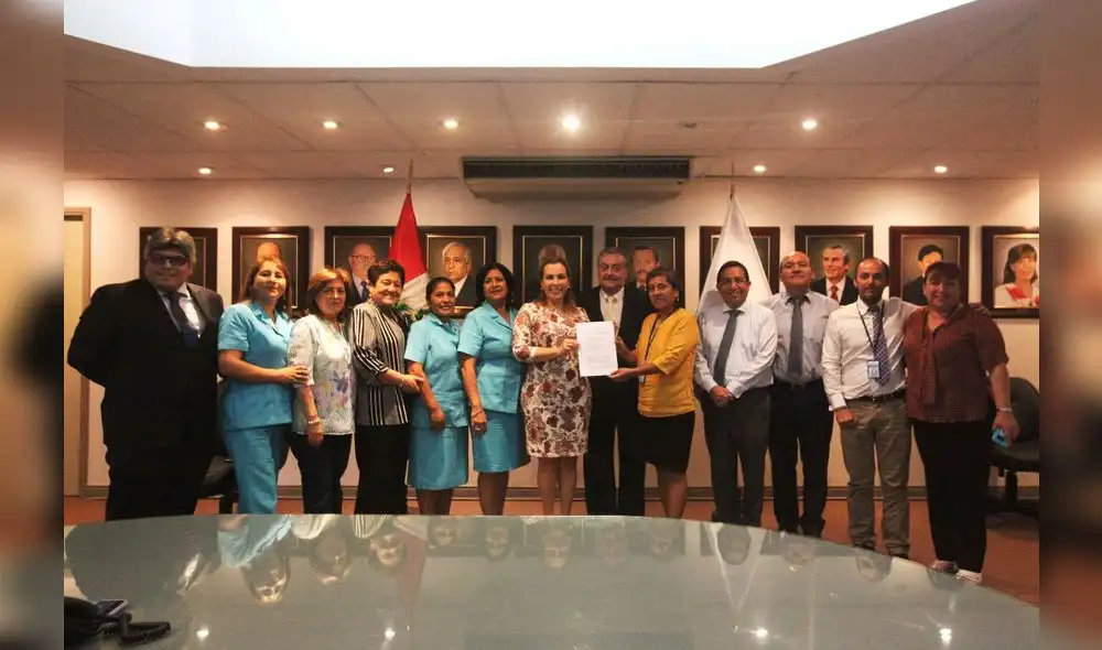 EsSalud: enfermeras se comprometen a reducir tiempo de espera de citas