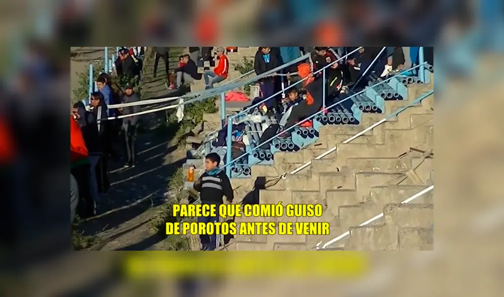 El árbitro Carlos Motto vivió un incómodo momento durante un partido de la Primera C de Argentina. La escena es viral en YouTube. El árbitro Carlos Motto vivió un incómodo momento durante un partido de la Primera C de Argentina. La escena es viral en YouTube.