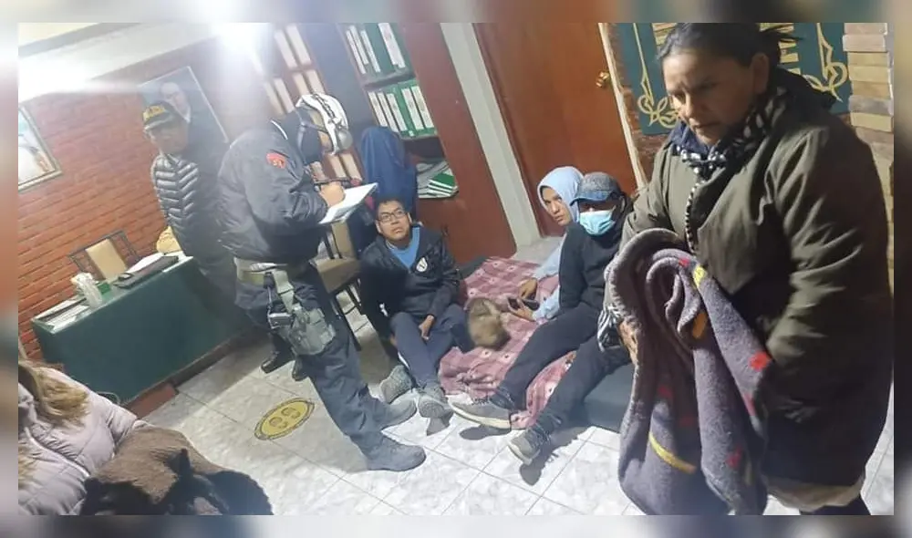 Dieciséis estudiantes de la UNSA fueron rescatados perdidos por la policía. Foto: La República. Dieciséis estudiantes de la UNSA fueron rescatados perdidos por la policía. Foto: La República.