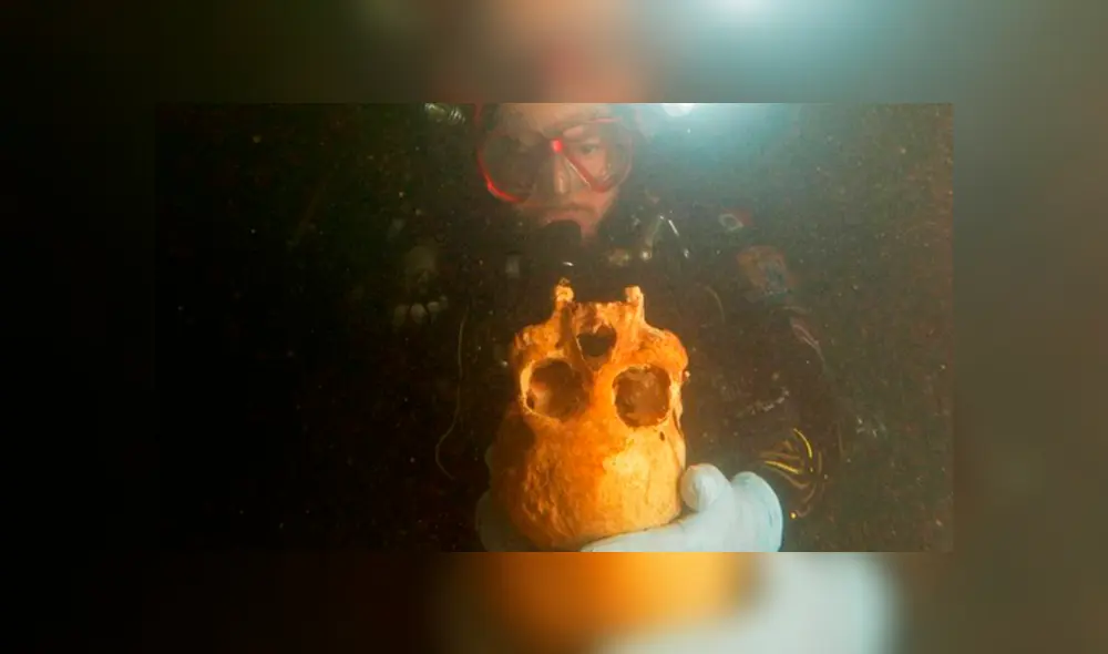 El cráneo fue hallado dentro de una cueva submarina. Foto: BBC: