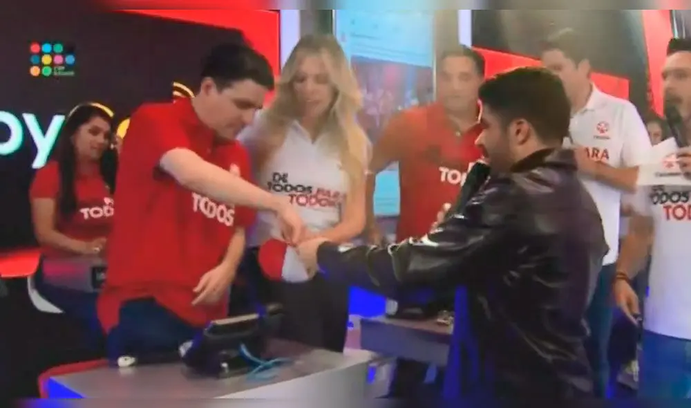 El artista demostró su amor por los niños de la clínica "San Juan de Dios". El artista demostró su amor por los niños de la clínica "San Juan de Dios".