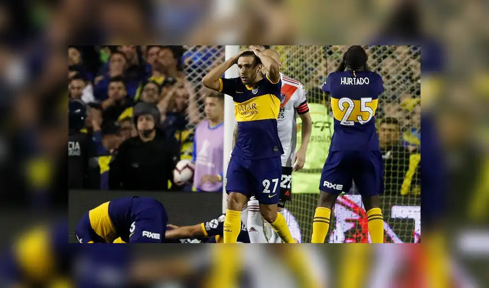 El lamento de los jugadores de Boca luego de que arbitro anulara el gol de Eduardo Salvio El lamento de los jugadores de Boca luego de que arbitro anulara el gol de Eduardo Salvio