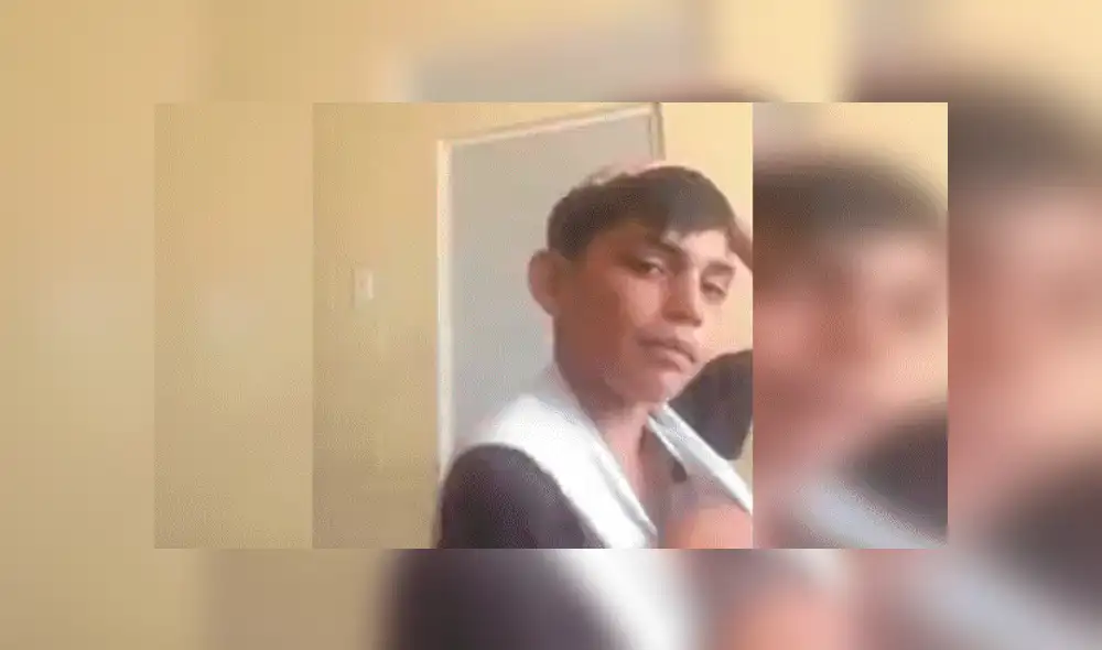 Facebook viral: Niño le pide a su mamá que le de masajes y le juega aterradora broma [VIDEO]
