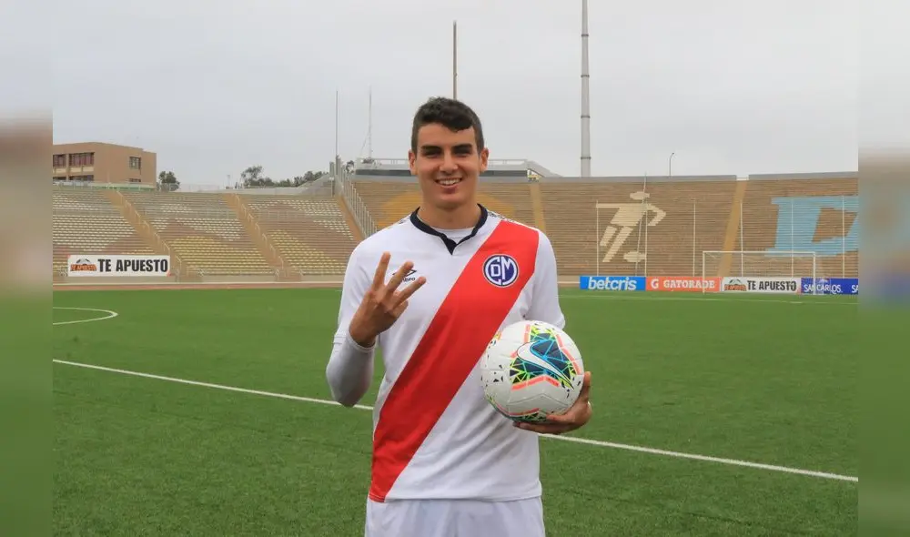 Matías Succar se llevó el balón del partido. Foto: Deportivo Municipal Matías Succar se llevó el balón del partido. Foto: Deportivo Municipal