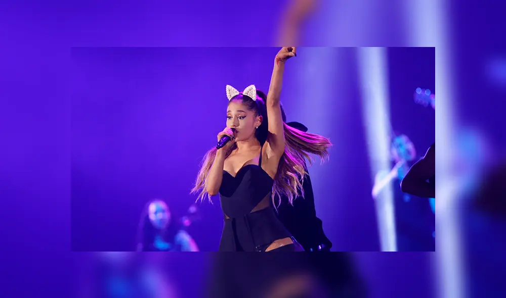 Ariana Grande recibe millonaria oferta para borrar su tatuaje mal escrito [FOTOS]