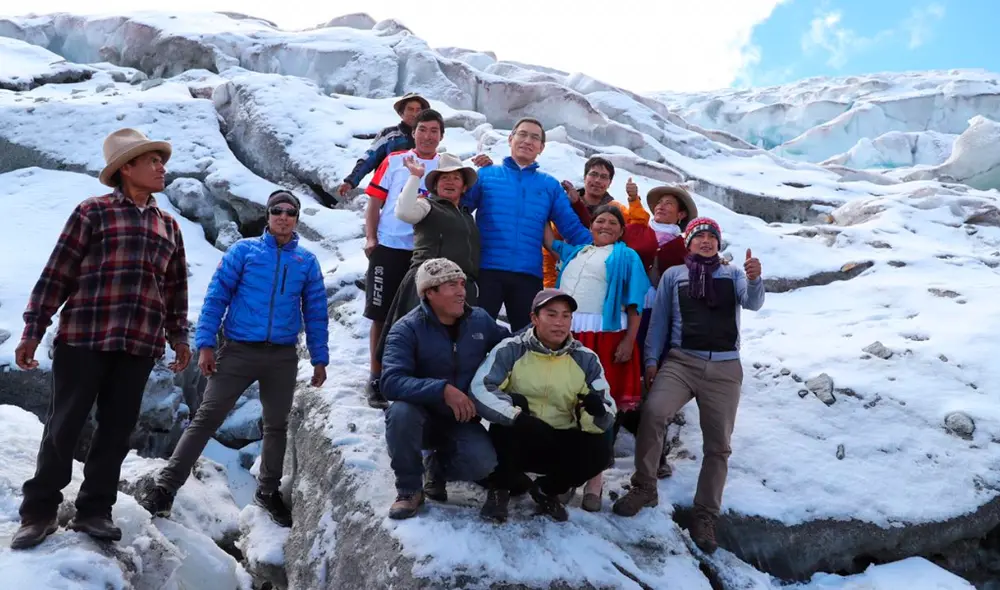 Presidente Vizcarra llega a nevado Huascarán junto a expedición científica